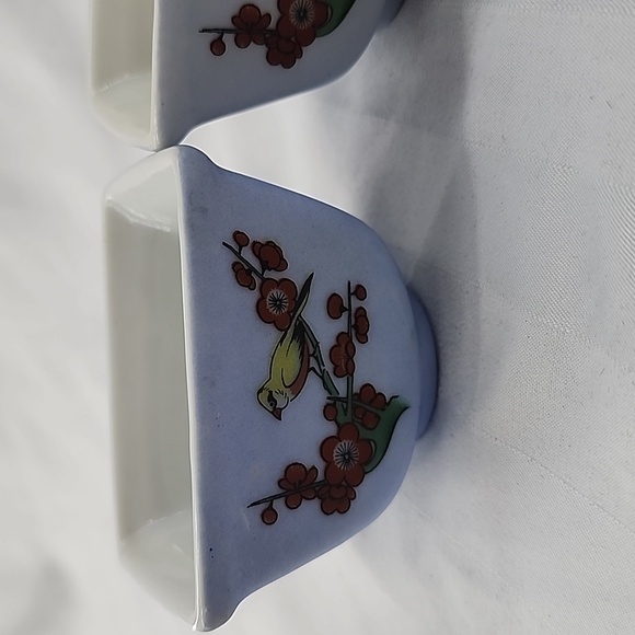 Vintage Blue Sake or Sauce Cups Made in China Yellow Birds - Picture 2 of 5